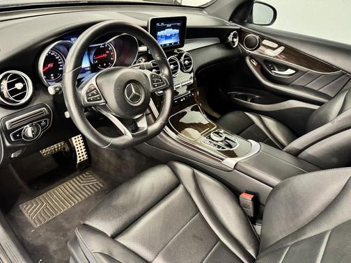 2019 Mercedes-Benz GLC 300 Base
