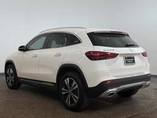 2025 Mercedes-Benz GLA 250 4MATIC