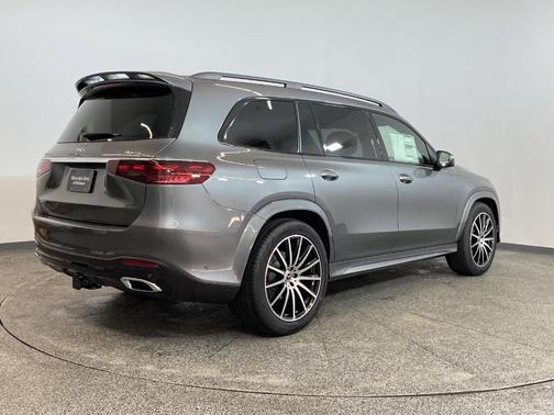 2025 Mercedes-Benz GLS 450 4MATIC