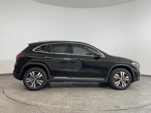 2025 Mercedes-Benz GLA 250 Base