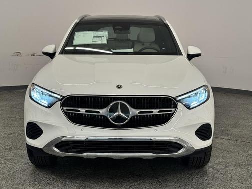 2025 Mercedes-Benz GLC 300 4MATIC