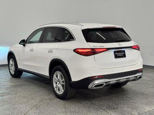 2025 Mercedes-Benz GLC 300 4MATIC