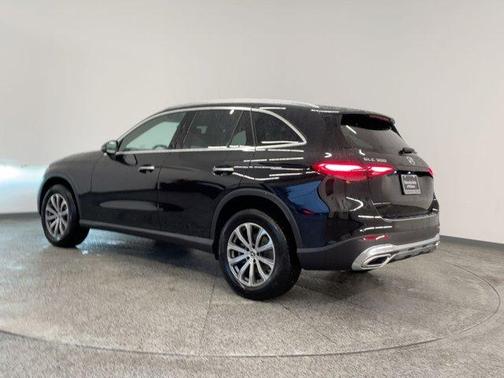 2026 Mercedes-Benz GLC 300 Base