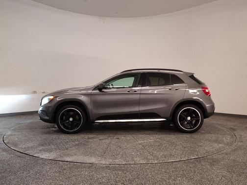 2017 Mercedes-Benz GLA 250 Base