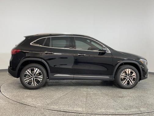 2025 Mercedes-Benz GLA 250 Base
