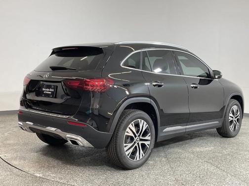 2025 Mercedes-Benz GLA 250 Base