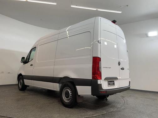 2025 Mercedes-Benz Sprinter 2500 Standard Roof