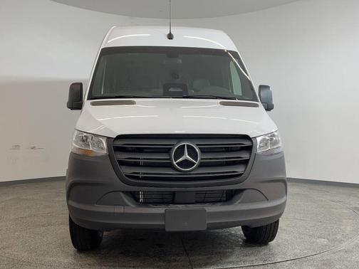 2025 Mercedes-Benz Sprinter 2500 Standard Roof