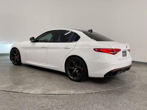 2019 Alfa Romeo Giulia Sport