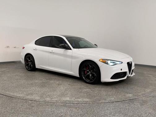 2019 Alfa Romeo Giulia Sport