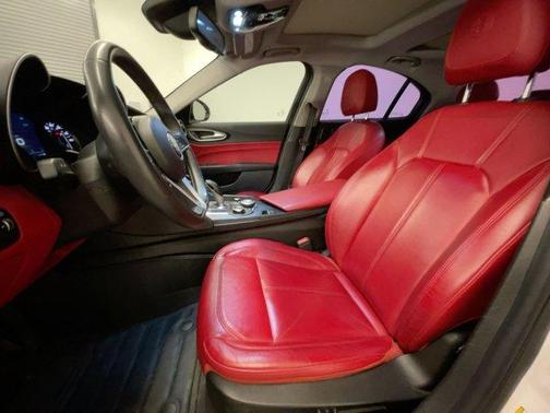 2019 Alfa Romeo Giulia Sport