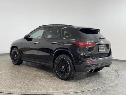 2025 Mercedes-Benz GLA 250 Base