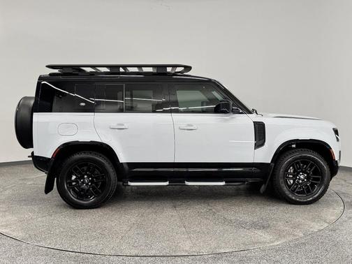 2022 Land Rover Defender 110 X-Dynamic HSE