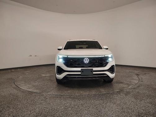 2024 Volkswagen Atlas Cross Sport 2.0T SEL Premium