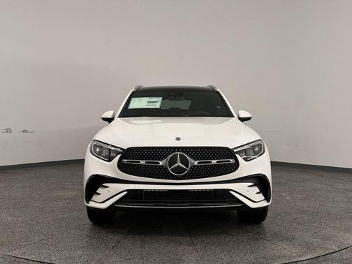Polar White 2026 Mercedes-Benz GLC 300 Base