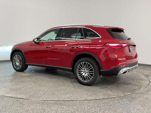 2026 Mercedes-Benz GLC 300 4MATIC