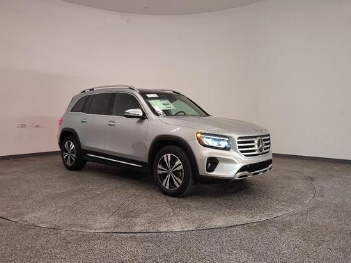 Cirrus Silver Metallic 2026 Mercedes-Benz GLB 250 Base