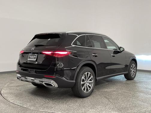2026 Mercedes-Benz GLC 300 Base