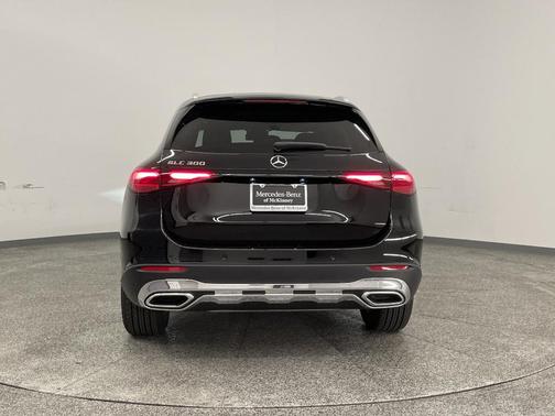 2026 Mercedes-Benz GLC 300 Base