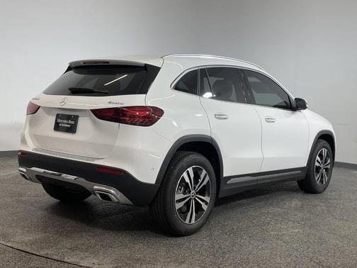 2025 Mercedes-Benz GLA 250 Base