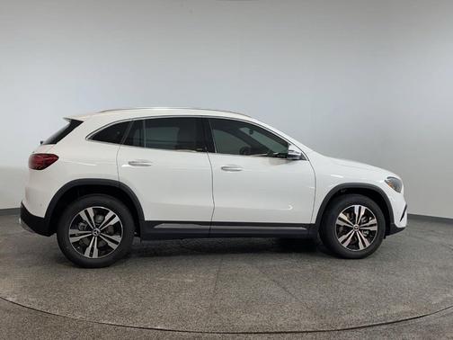 2025 Mercedes-Benz GLA 250 Base