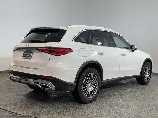 2025 Mercedes-Benz GLC 300 4MATIC