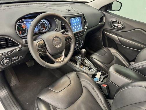 2022 Jeep Cherokee Latitude Lux