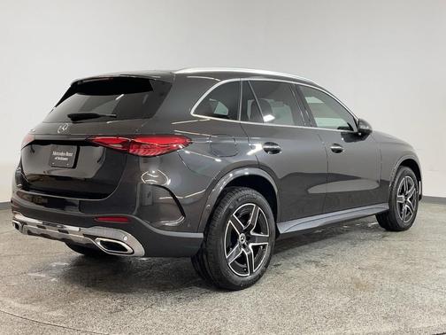 2025 Mercedes-Benz GLC 300 Base