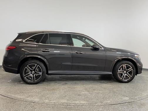 2025 Mercedes-Benz GLC 300 Base