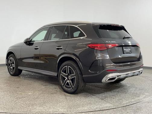 2025 Mercedes-Benz GLC 300 Base