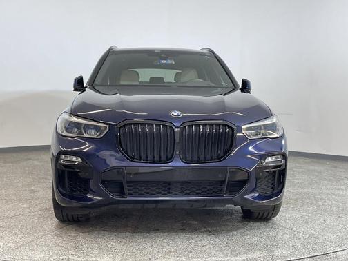2021 BMW X5 M50i