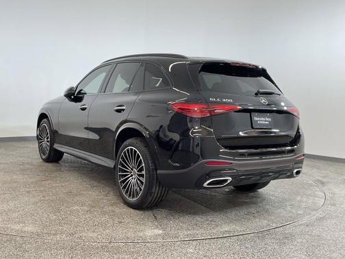 2025 Mercedes-Benz GLC 300 Base