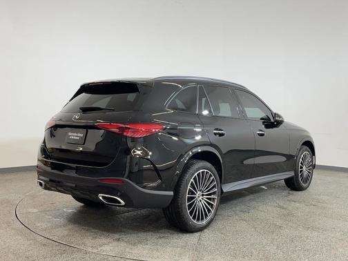 2025 Mercedes-Benz GLC 300 Base