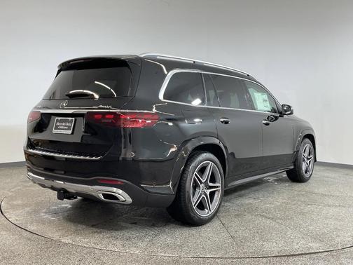 2025 Mercedes-Benz GLS 450 4MATIC