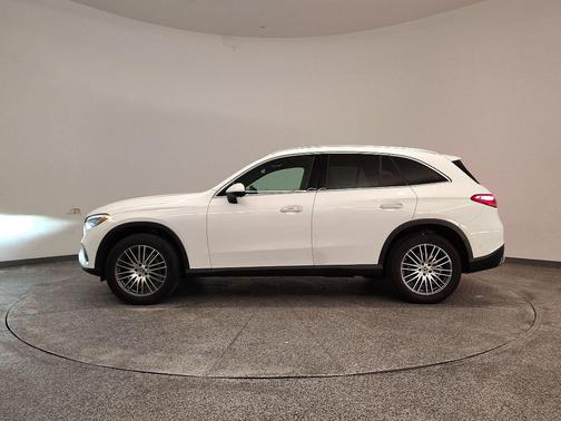 2025 Mercedes-Benz GLC 300 Base