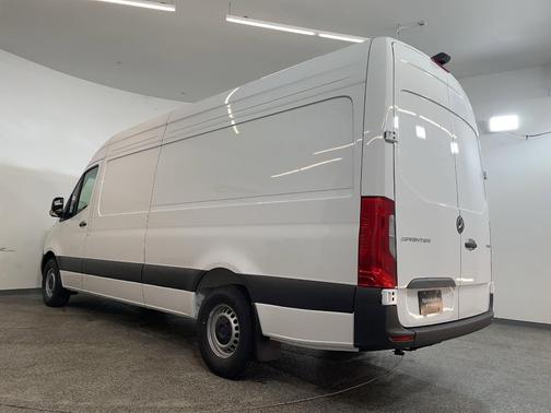 2025 Mercedes-Benz Sprinter 2500 High Roof