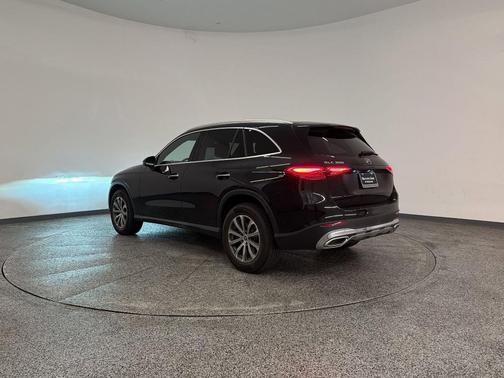 2026 Mercedes-Benz GLC 300 Base