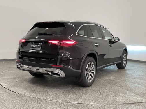 2026 Mercedes-Benz GLC 300 Base