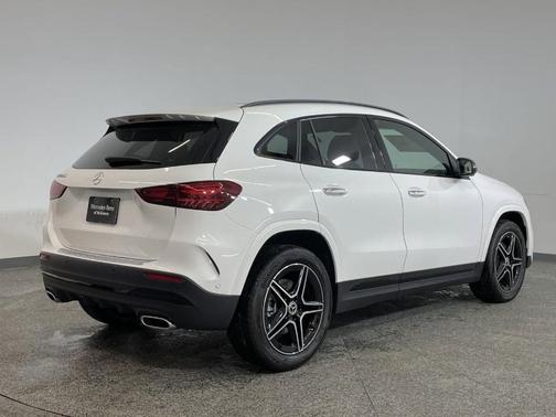 2025 Mercedes-Benz GLA 250 Base