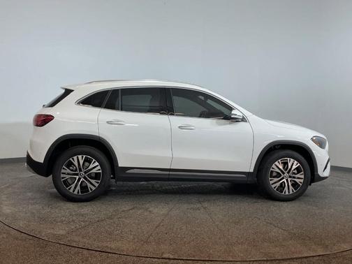 2025 Mercedes-Benz GLA 250 Base