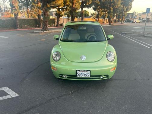 2004 Volkswagen New Beetle GLS 2.0L