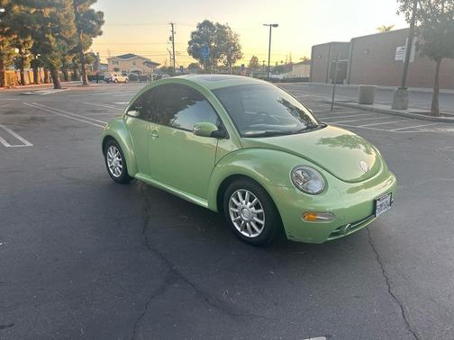 2004 Volkswagen New Beetle GLS 2.0L