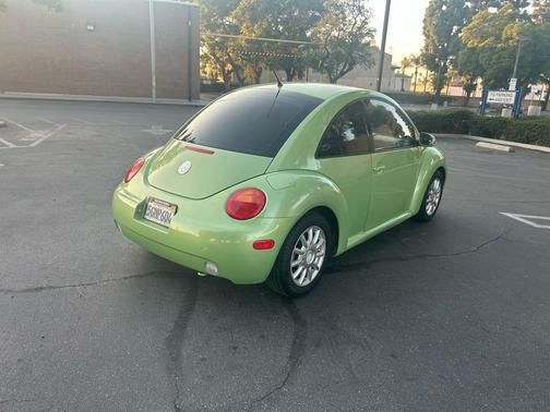 2004 Volkswagen New Beetle GLS 2.0L