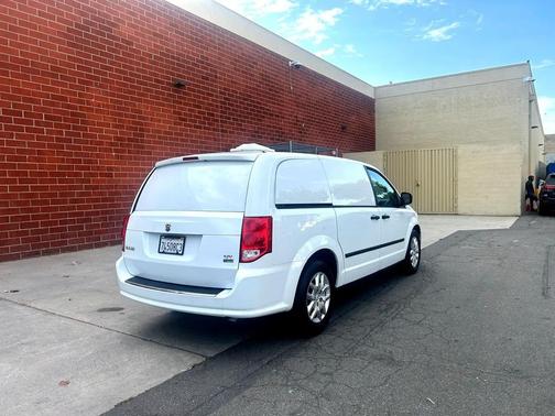 2014 RAM Cargo Tradesman