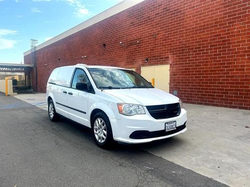 2014 RAM Cargo Tradesman