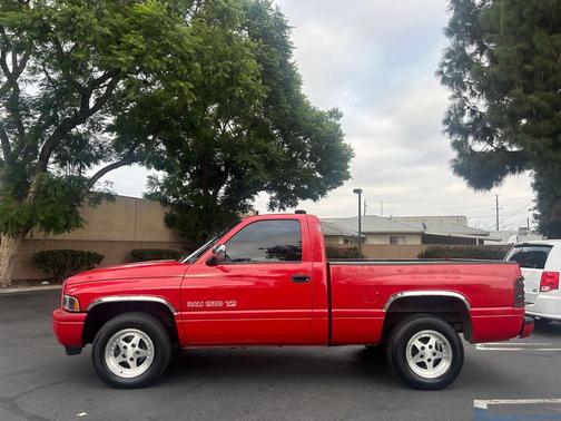 1997 Dodge Ram 1500 WS Reg. Cab 6.5-ft. Bed 2WD
