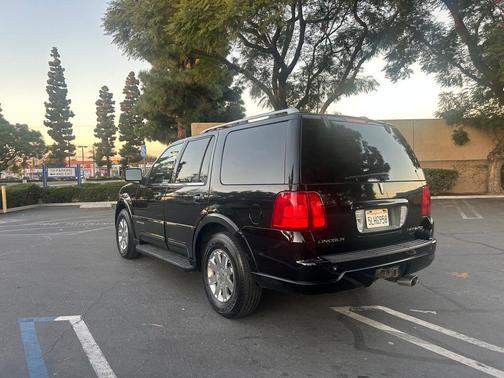 2004 Lincoln Navigator Luxury