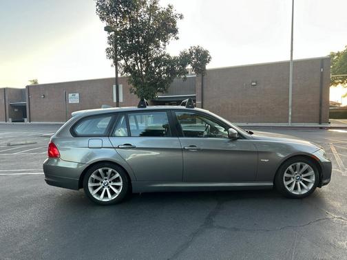 2011 BMW 328 328i