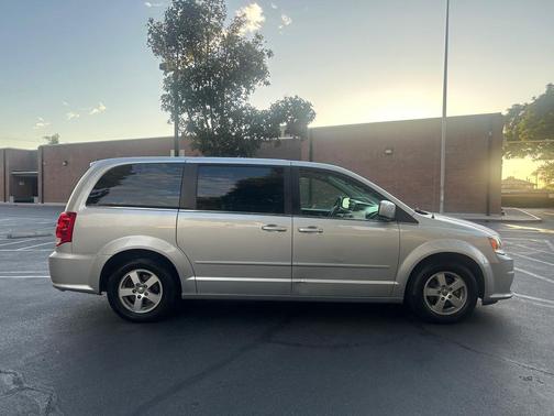 2012 Dodge Grand Caravan Crew