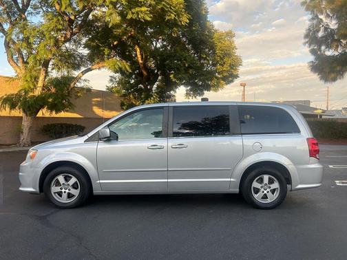 2012 Dodge Grand Caravan Crew